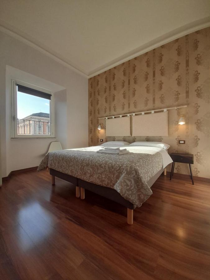 échelle * Roma